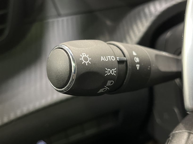 PEUGEOT 208 2022 - Photo n°30