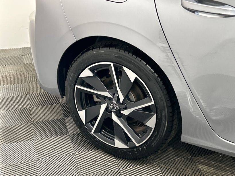 PEUGEOT 308 2023 - Photo n°6