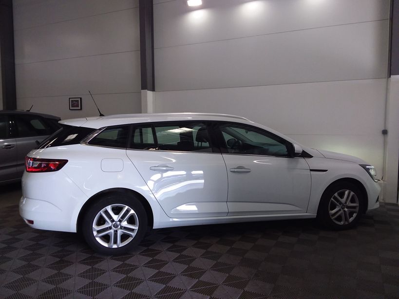 RENAULT MEGANE IV ESTATE BUSINESS 2019 - Photo n°29