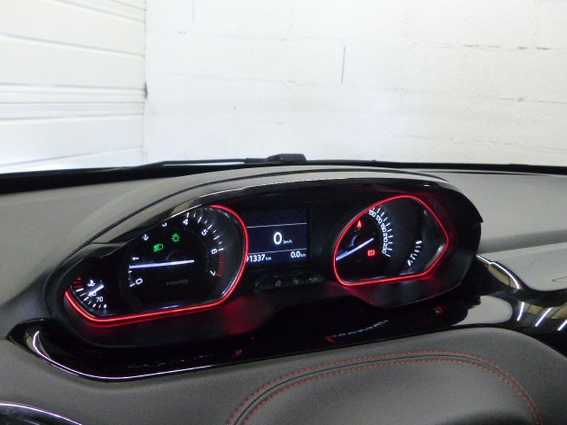 PEUGEOT 208 2016 - Photo n°29