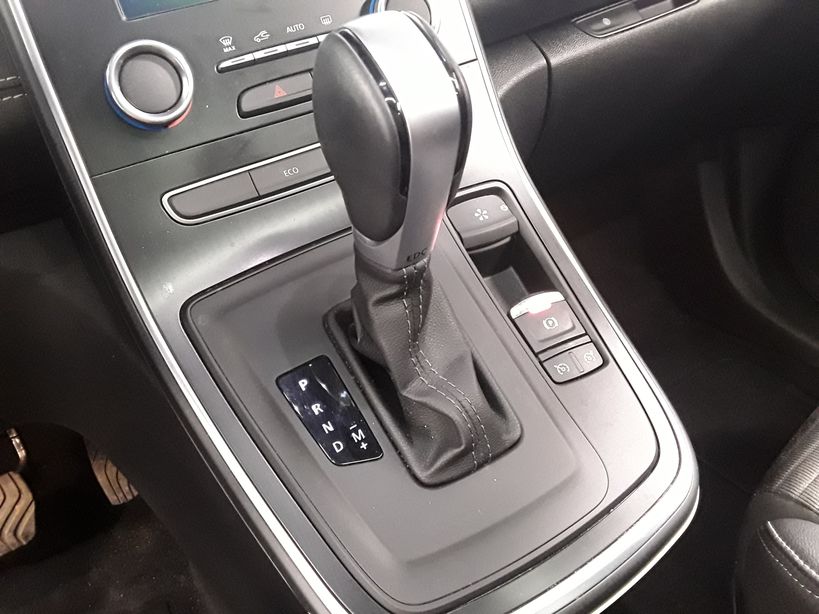 RENAULT SCENIC IV 2018 - Photo n°14
