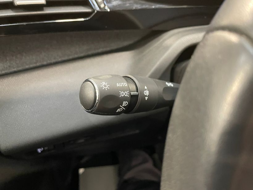 PEUGEOT 308 2023 - Photo n°32