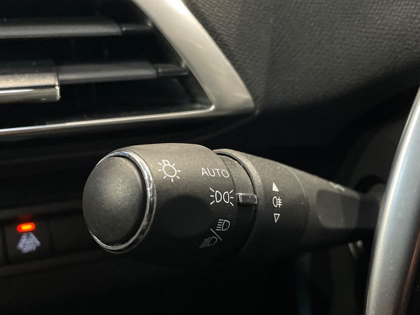 PEUGEOT 3008 2023 - Photo n°33