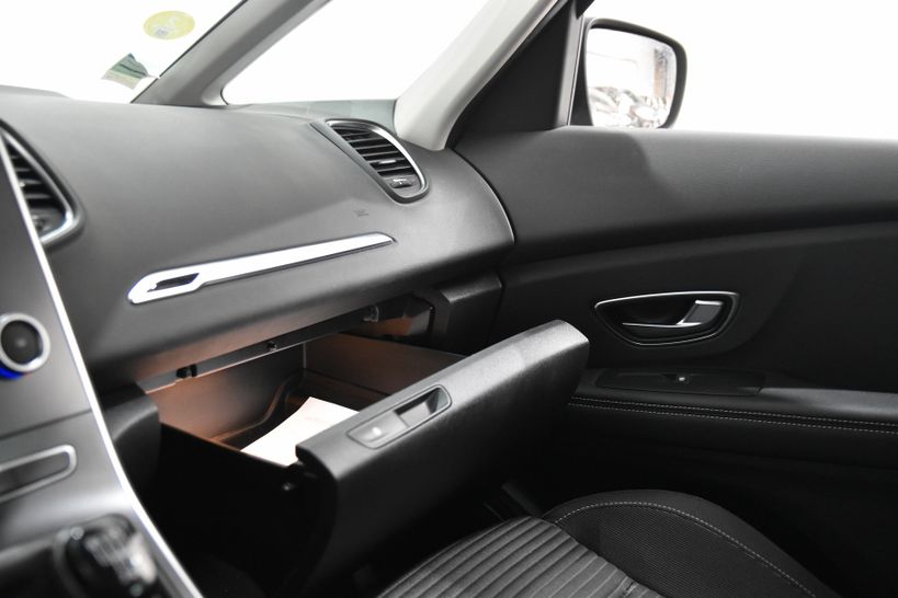 RENAULT GRAND SCENIC IV 2019 - Photo n°33