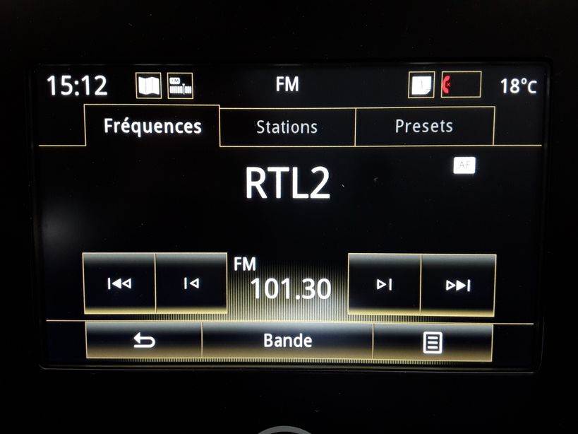 RENAULT MEGANE IV 2018 - Photo n°17