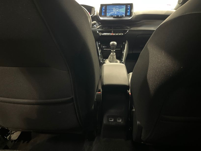 PEUGEOT 2008 2023 - Photo n°39