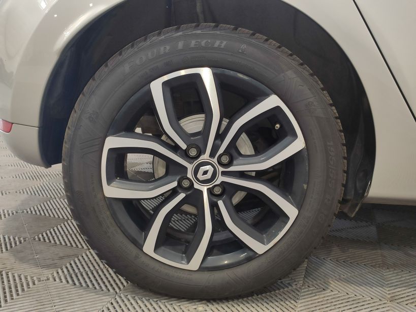 RENAULT CLIO IV 2020 - Photo n°10