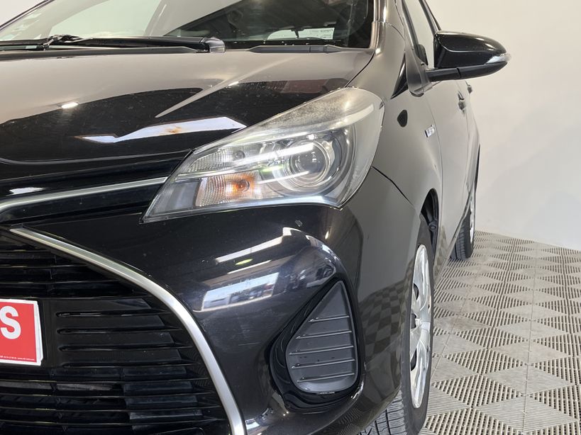 TOYOTA YARIS HYBRIDE 2015 - Photo n°8