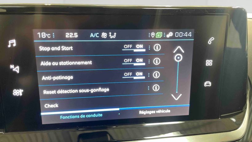 PEUGEOT 2008 BUSINESS 2021 - Photo n°19