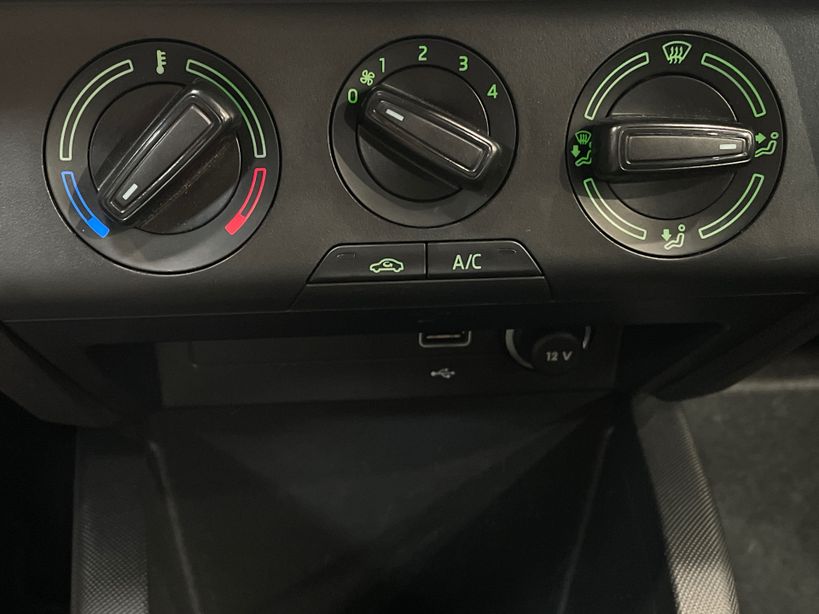 SKODA FABIA 2021 - Photo n°18