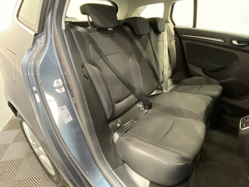 RENAULT MEGANE IV ESTATE 2022 - Photo n°38