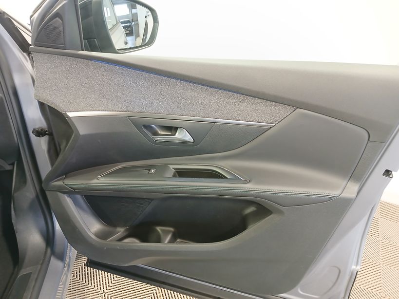 PEUGEOT 5008 2023 - Photo n°7