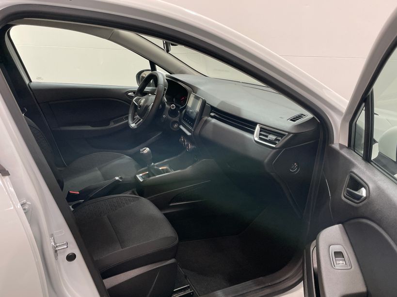 RENAULT CLIO V 2021 - Photo n°7