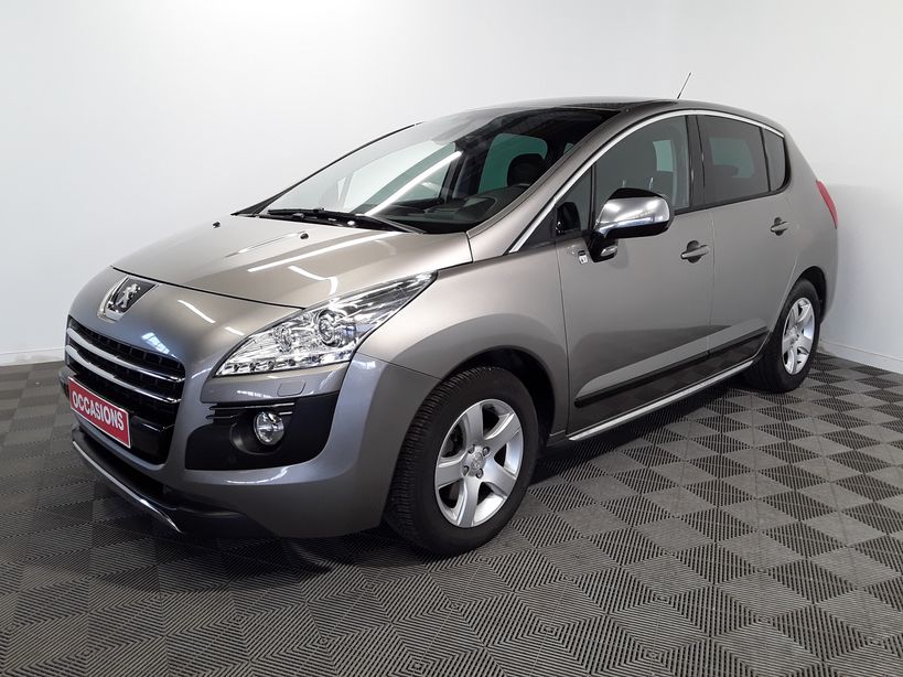 PEUGEOT 3008 HYBRID4 2012 - Photo n°1