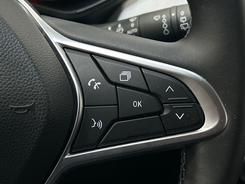 RENAULT CLIO V 2023 - Photo n°24