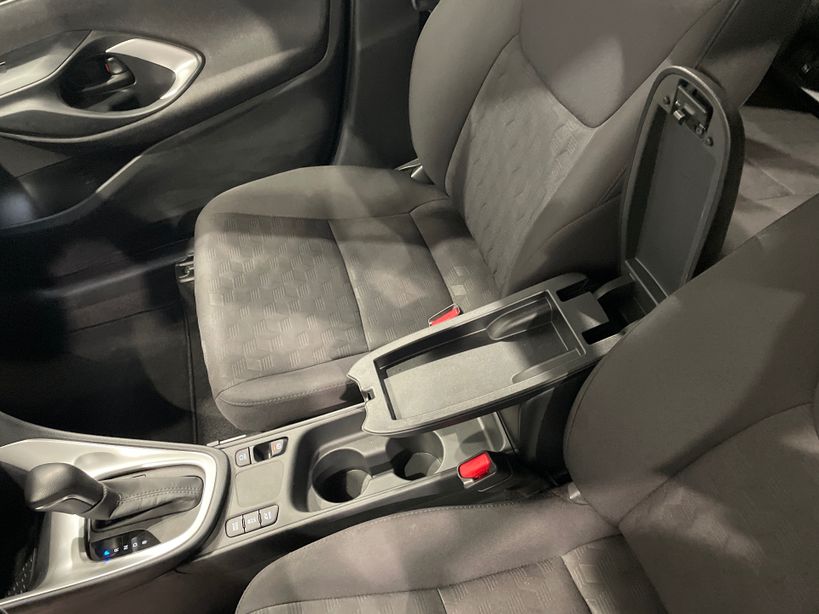 TOYOTA YARIS HYBRIDE 2025 - Photo n°21