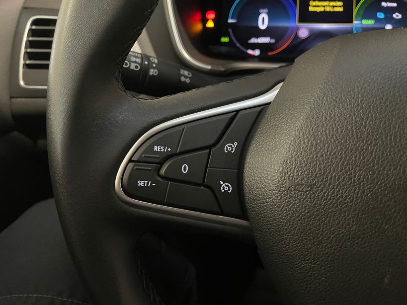 RENAULT MEGANE IV ESTATE 2022 - Photo n°35