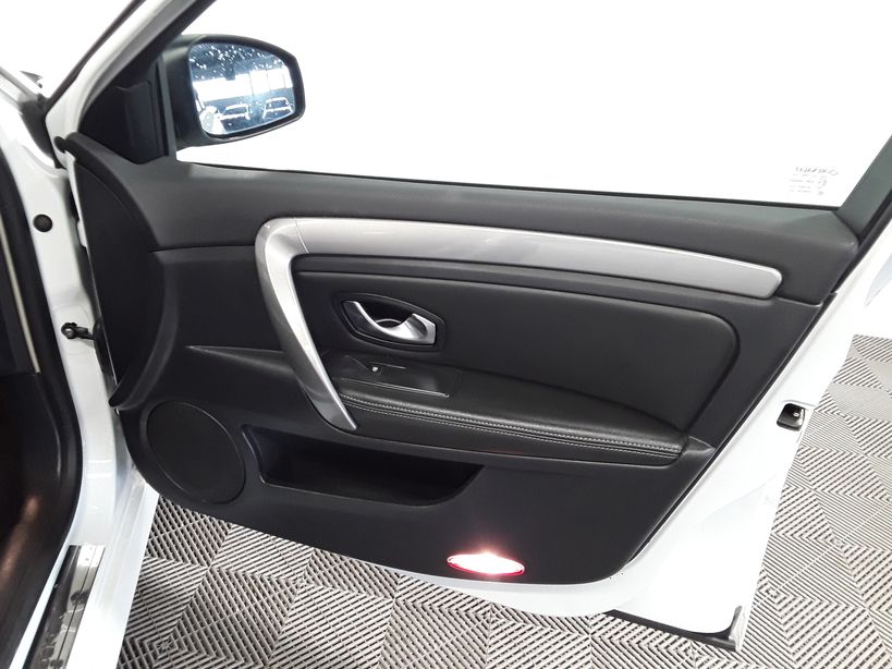 RENAULT LAGUNA 2014 - Photo n°7