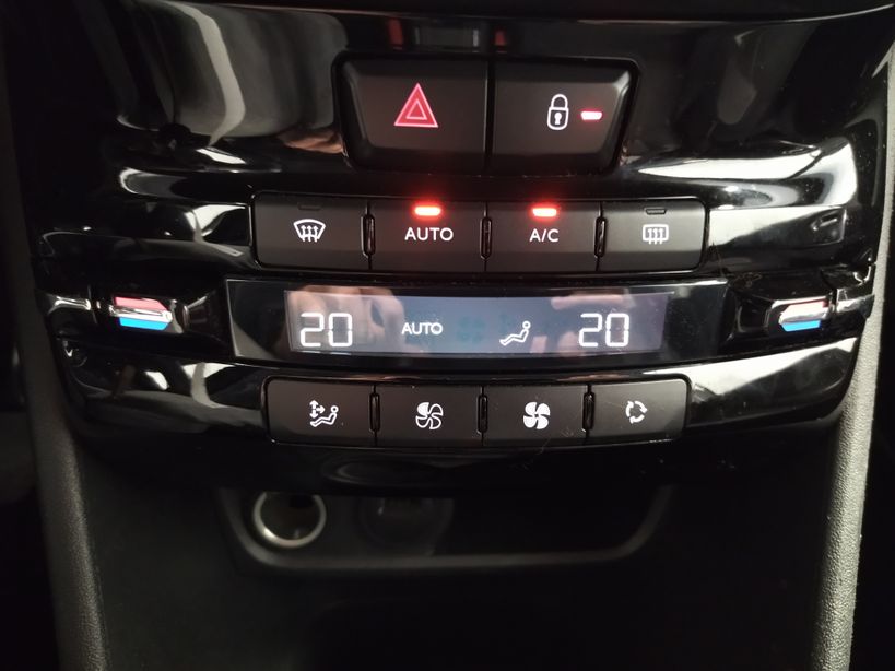 PEUGEOT 2008 2019 - Photo n°11