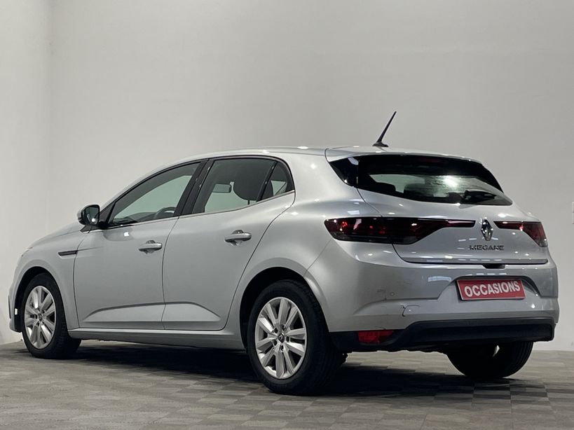 RENAULT MEGANE IV BERLINE 2021 - Photo n°4