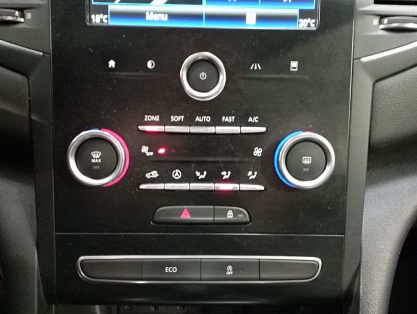 RENAULT MEGANE IV ESTATE BUSINESS 2019 - Photo n°23