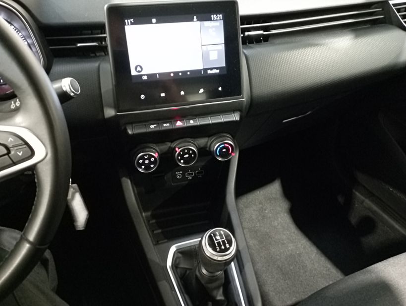 RENAULT CLIO V 2020 - Photo n°17