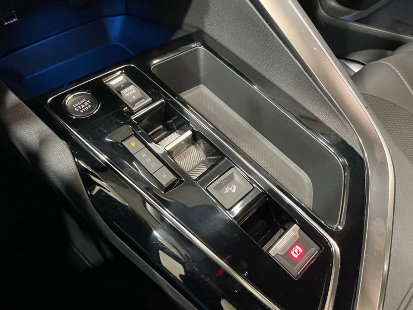 PEUGEOT 3008 2023 - Photo n°16