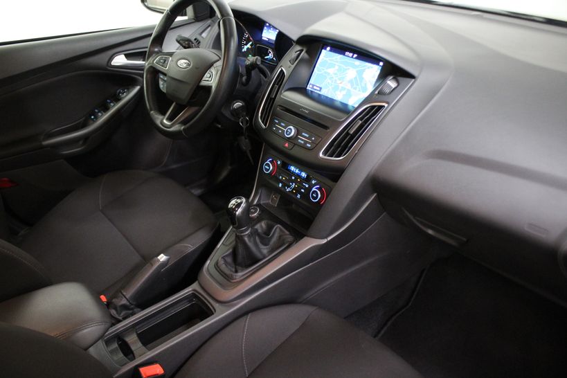 FORD FOCUS SW 2017 - Photo n°7