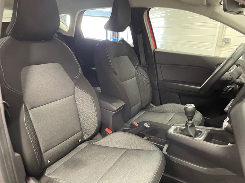 RENAULT CAPTUR 2022 - Photo n°11