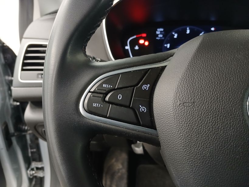 RENAULT MEGANE IV BERLINE 2021 - Photo n°15