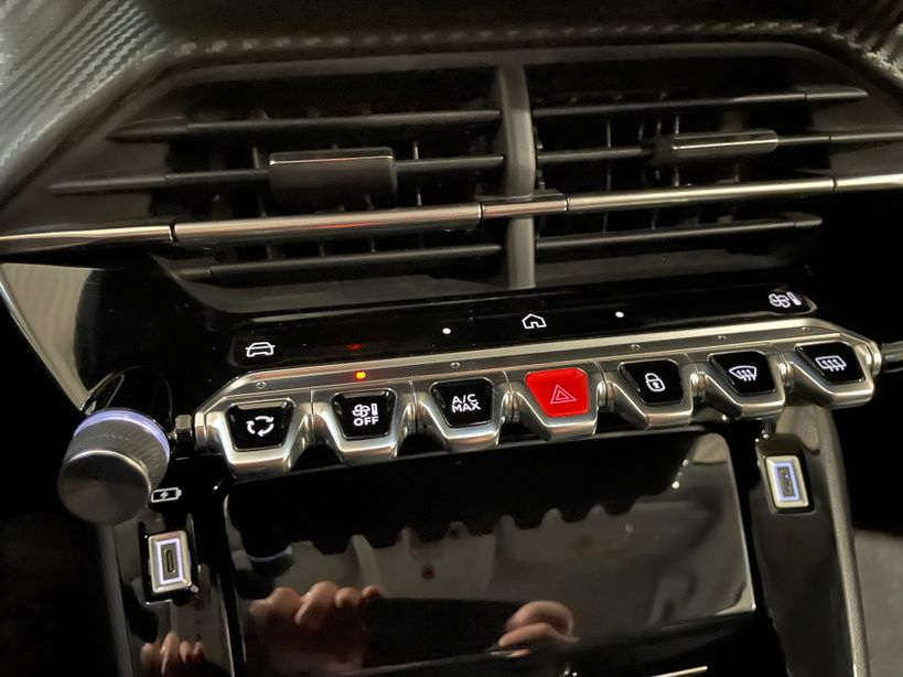 PEUGEOT 208 2024 - Photo n°24