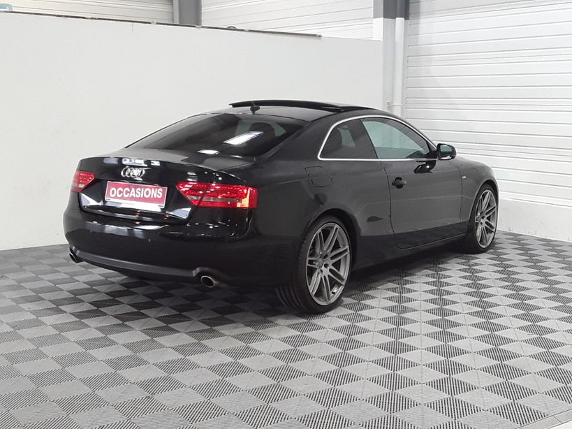 AUDI A5 2011 - Photo n°10