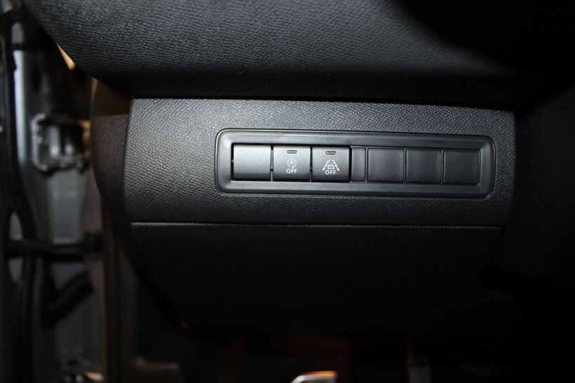 PEUGEOT 308 2020 - Photo n°10