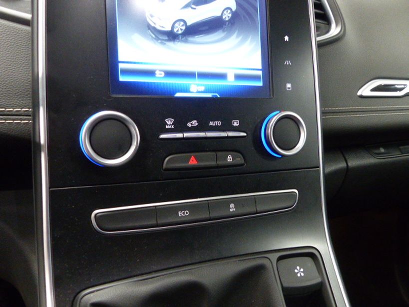 RENAULT GRAND SCENIC IV 2017 - Photo n°24