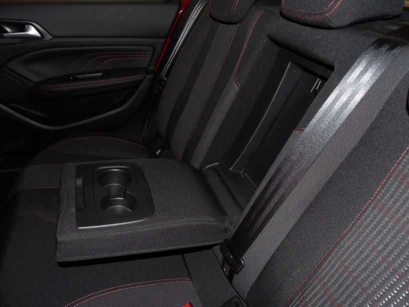 PEUGEOT 308 2019 - Photo n°29