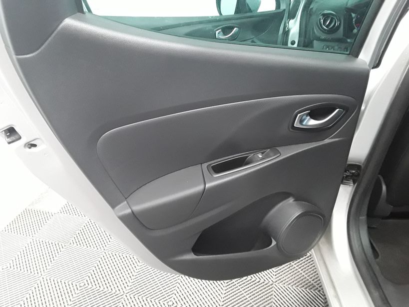 RENAULT CLIO IV 2018 - Photo n°22