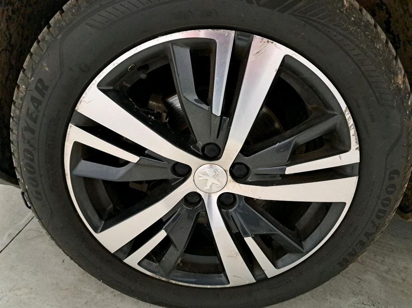 PEUGEOT 5008 BUSINESS 2020 - Photo n°33