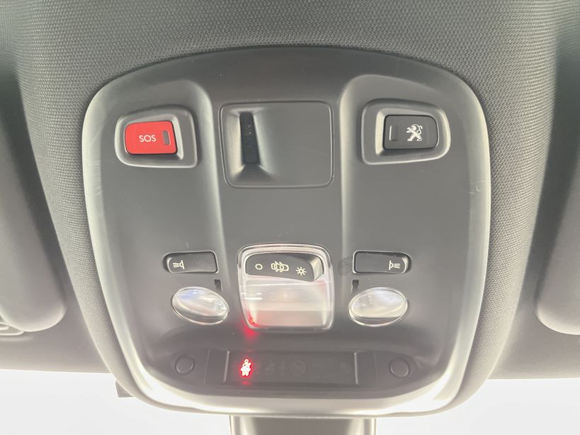PEUGEOT 308 2019 - Photo n°23