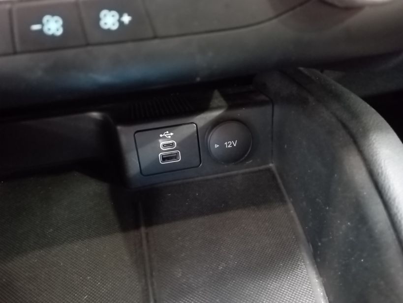 FORD KUGA 2022 - Photo n°27