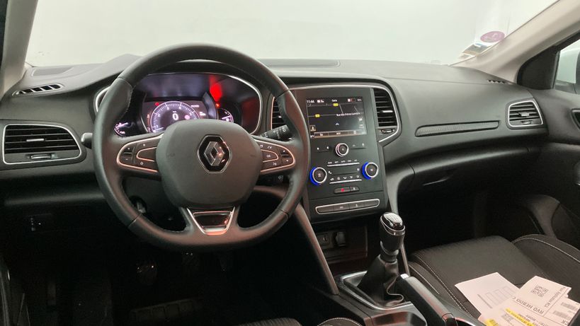 RENAULT MEGANE IV BERLINE BUSINESS 2019 - Photo n°9