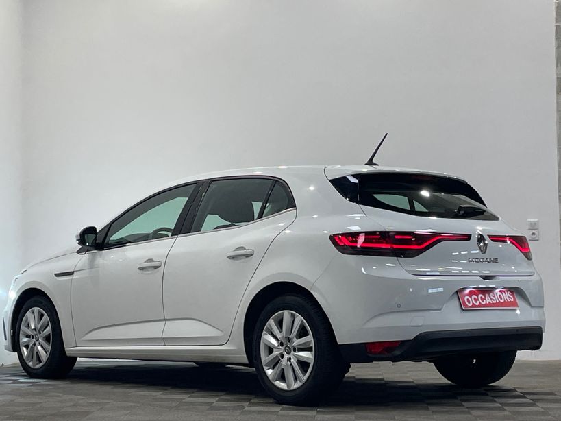 RENAULT MEGANE IV BERLINE 2021 - Photo n°4