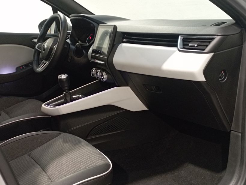 RENAULT CLIO V 2021 - Photo n°10