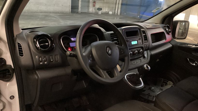 RENAULT TRAFIC III FG 2021 - Photo n°14