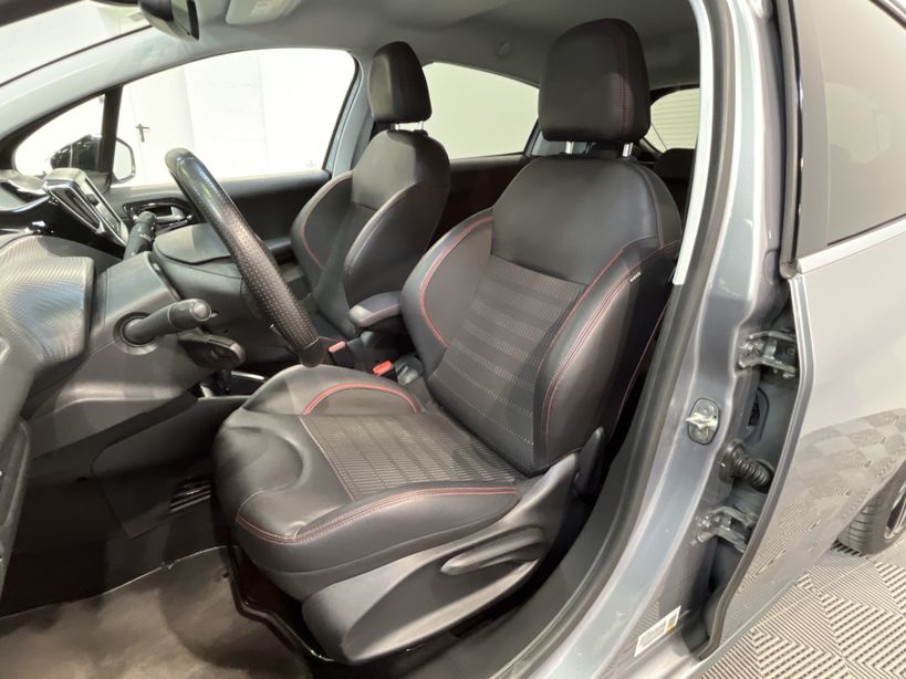 PEUGEOT 208 2019 - Photo n°10
