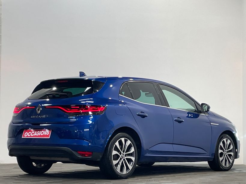 RENAULT MEGANE IV BERLINE 2022 - Photo n°3