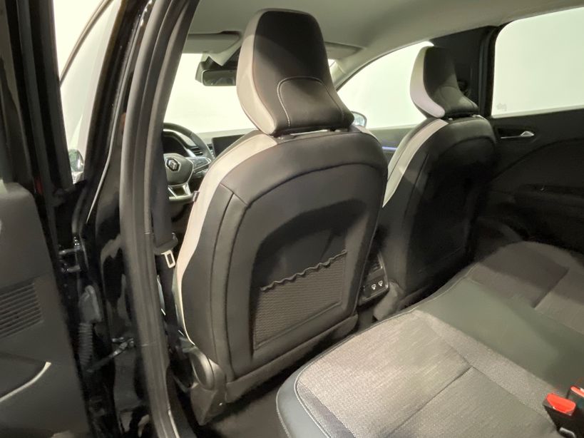 RENAULT CAPTUR 2023 - Photo n°37