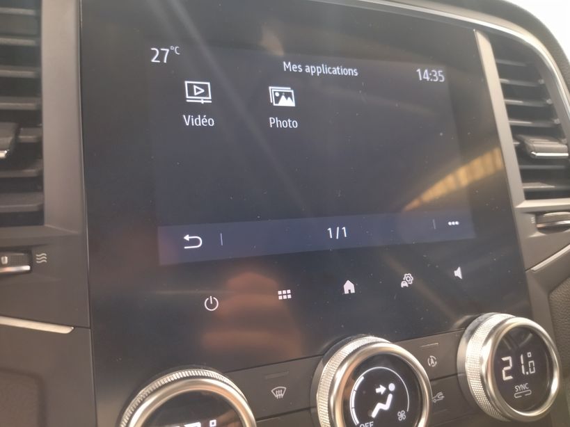 RENAULT MEGANE IV BERLINE 2021 - Photo n°22