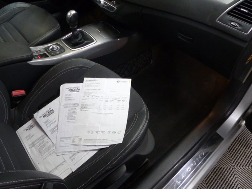 RENAULT LAGUNA 2011 - Photo n°7
