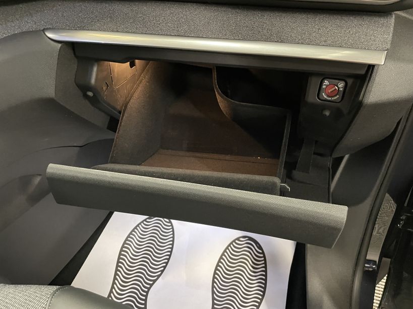 PEUGEOT 3008 2019 - Photo n°31