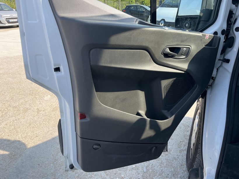 FORD TRANSIT FOURGON 2020 - Photo n°24